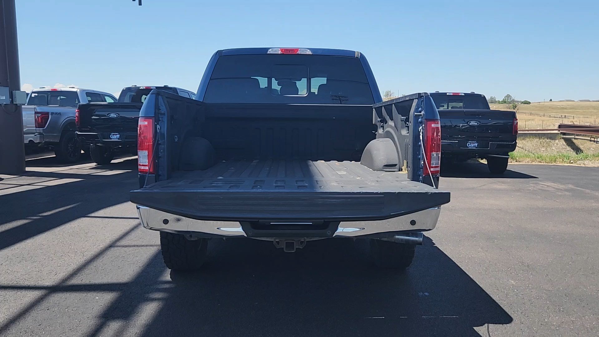 Used 2016 Blue Ford XLT image 17