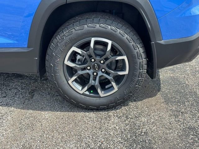 New 2026 Reef Blue Metallic Chevrolet ACTIV image 4