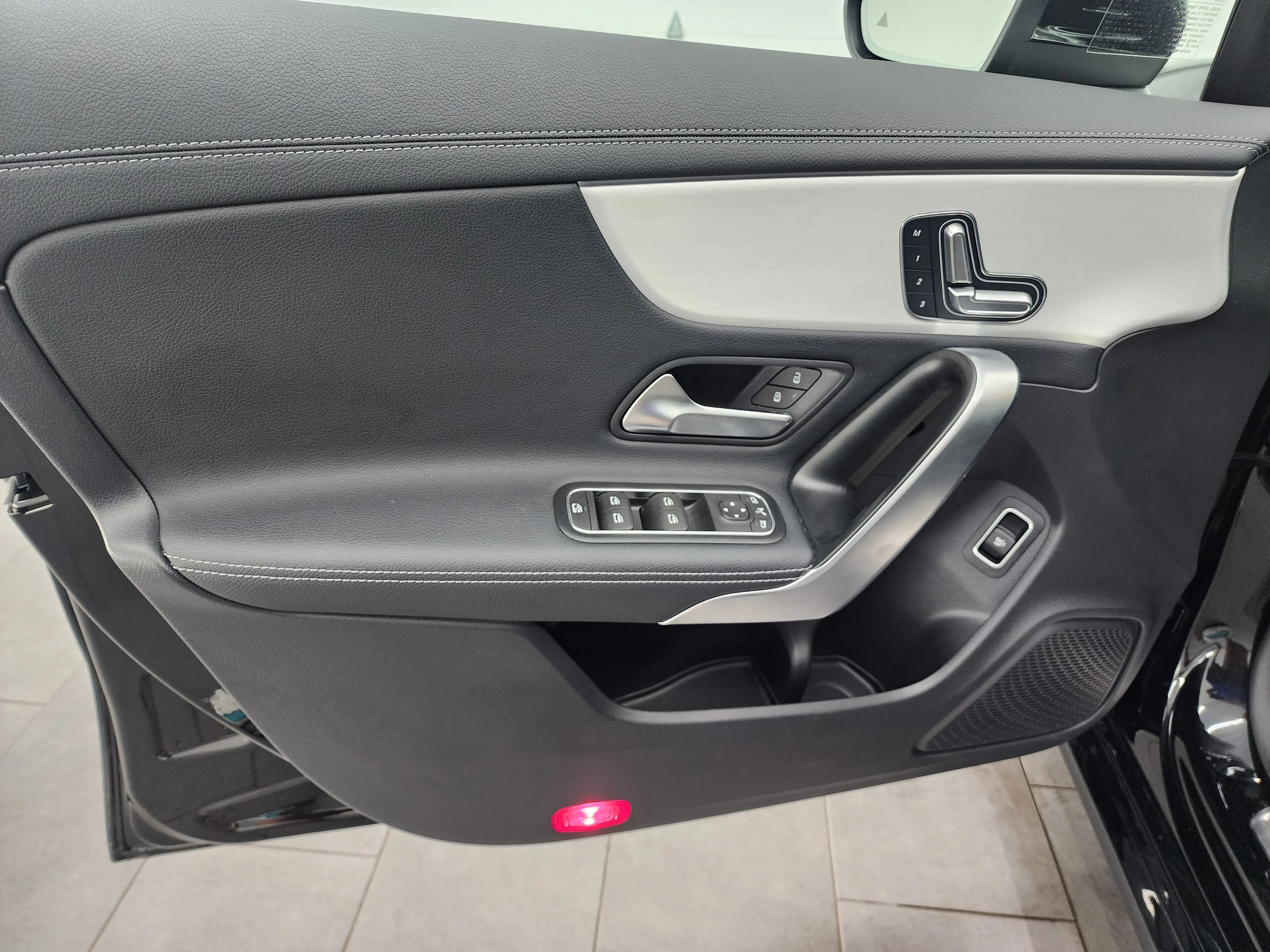 2025 Mercedes-Benz CLA CLA 250 - Photo 36