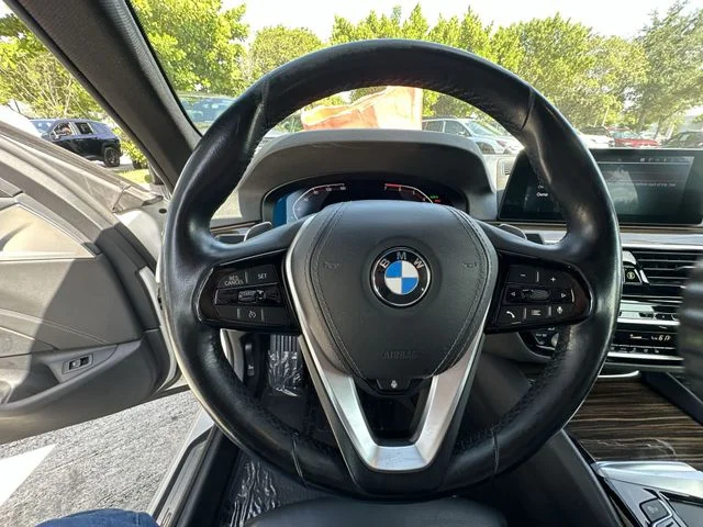 2020 BMW 5 Series 530i - Photo 14