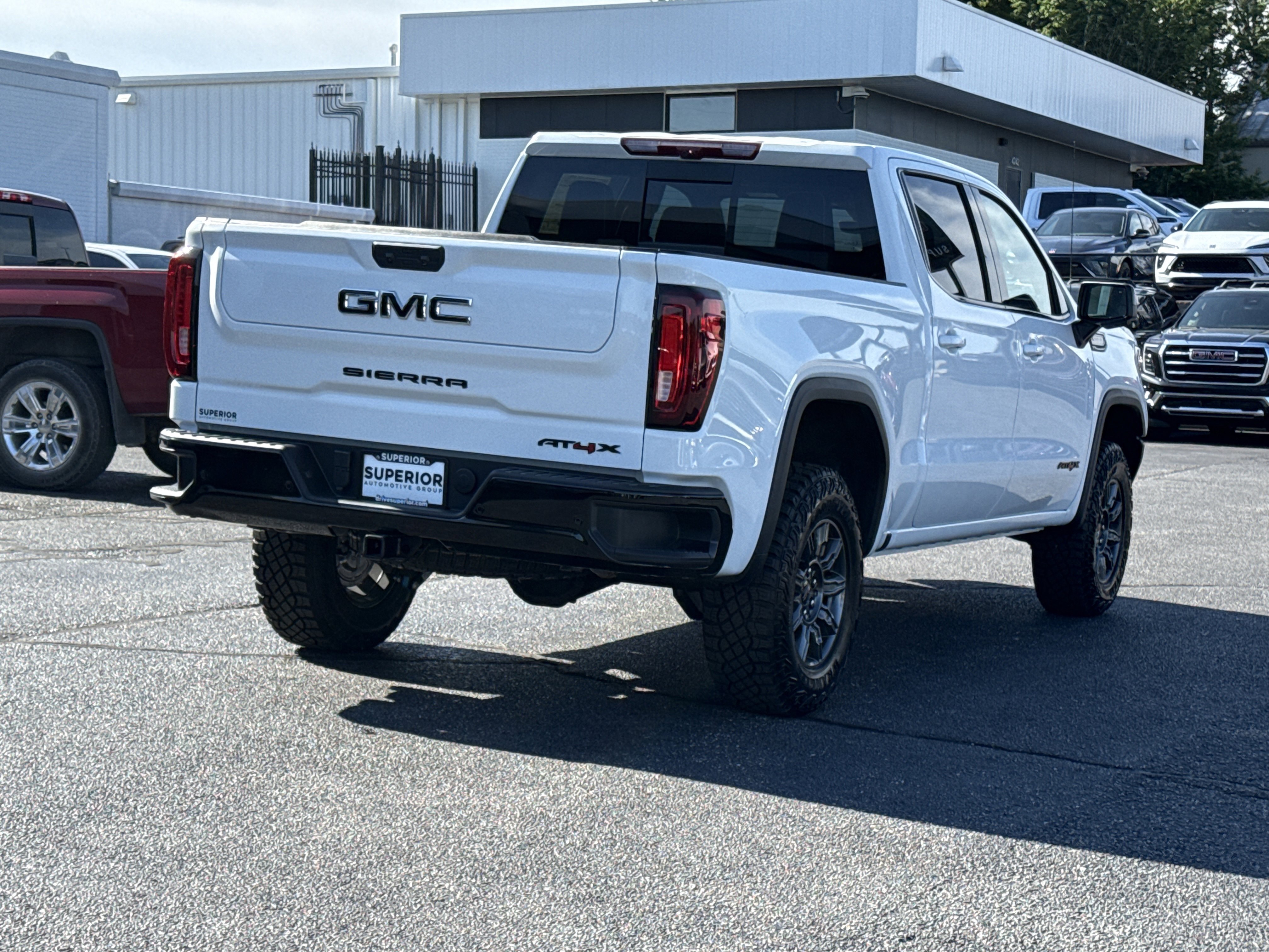 2026 GMC Sierra 1500 AT4X - Photo 3