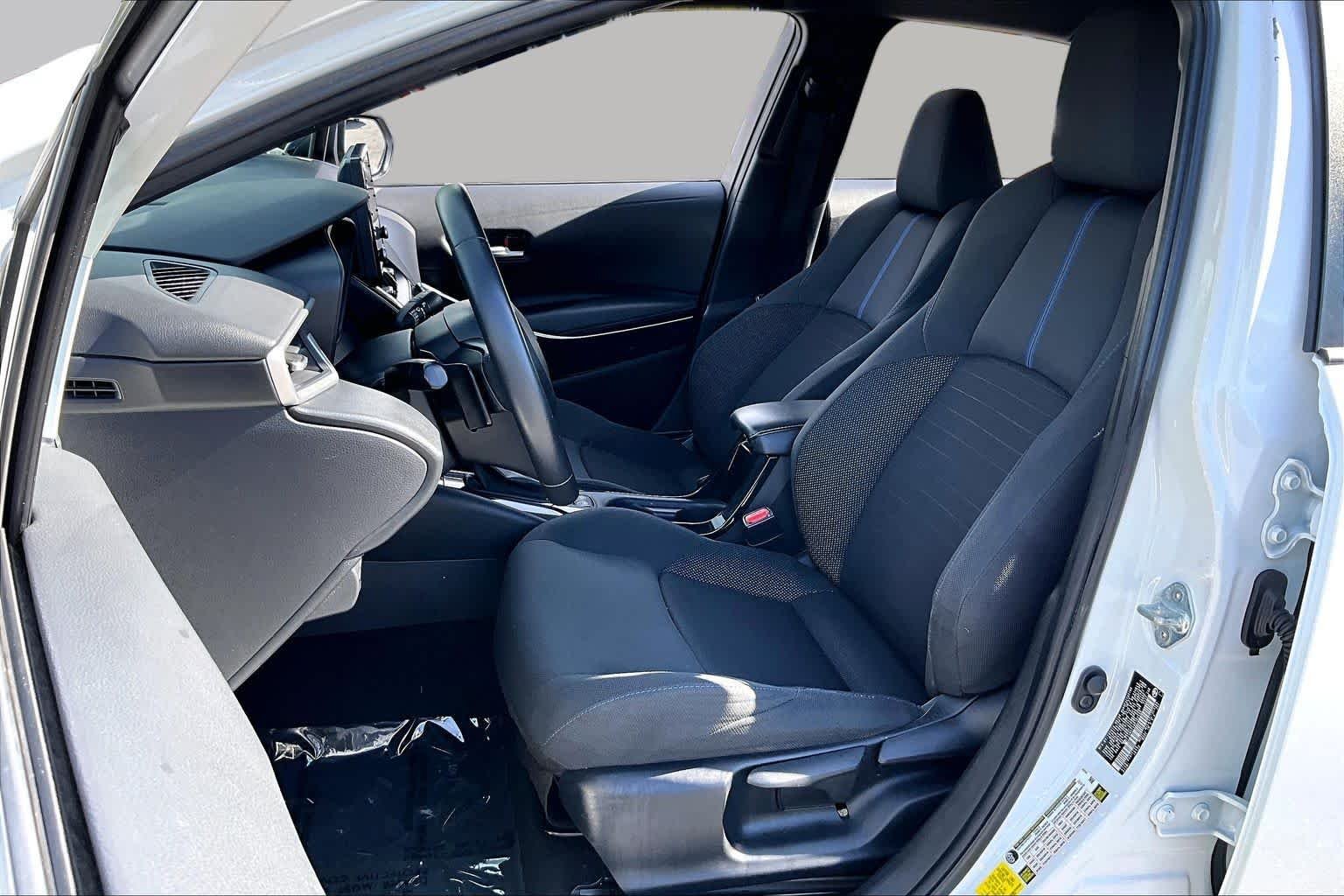 Used 2022 White Toyota SE Nightshade image 8