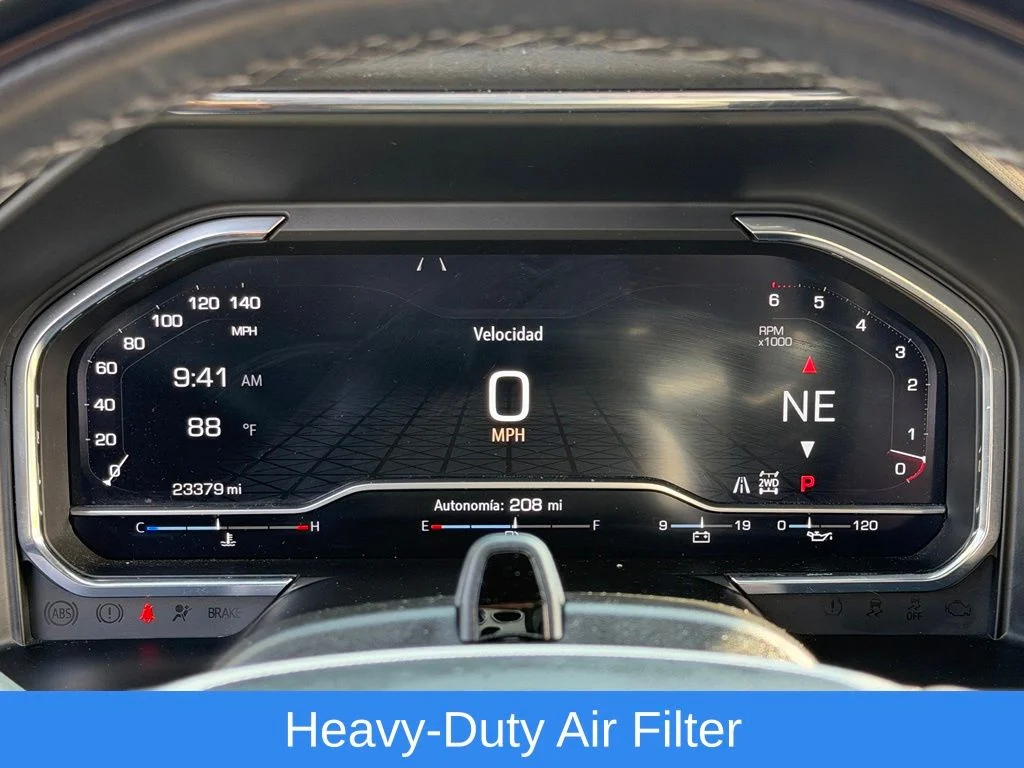 Used 2025 Silver GMC Denali image 37