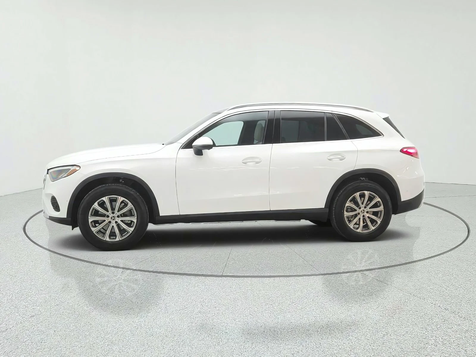 Certified Used 2024 Polar White Mercedes-Benz GLC 300 4MATIC® SUV image 8