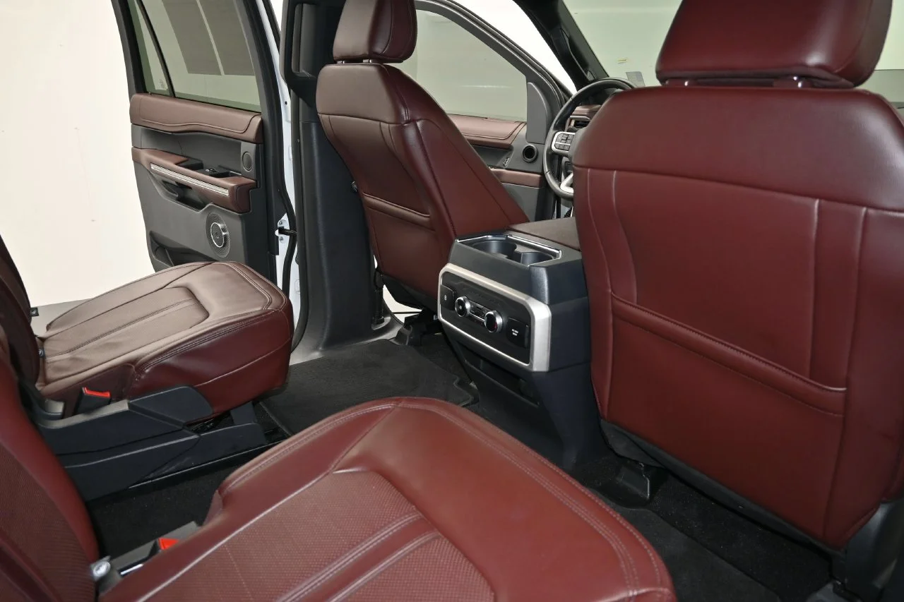 Used 2023 Oxford White Ford Limited image 12