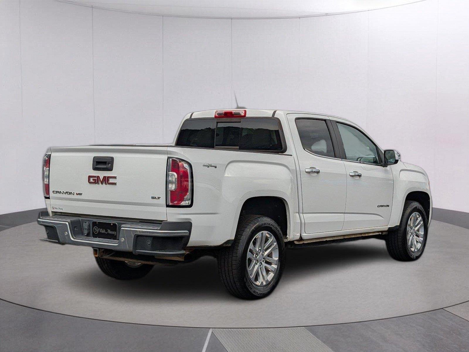 Used 2020 SUMMIT WHITE GMC 4WD SLT image 6