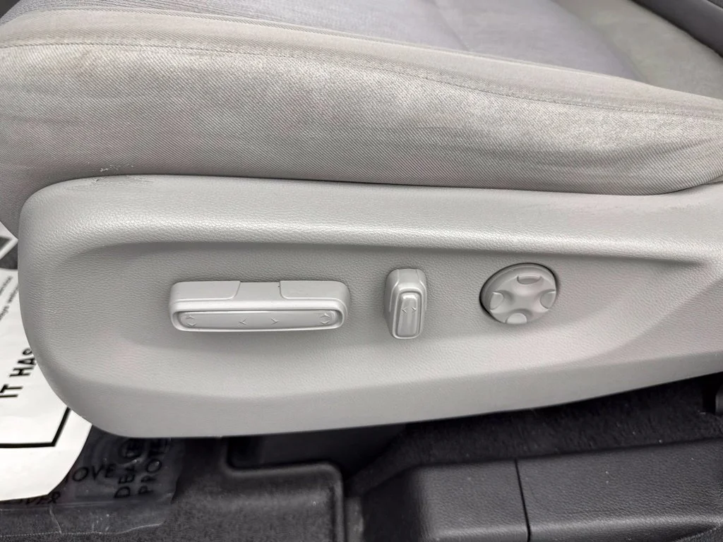 Used 2022 Blue Honda EX image 17