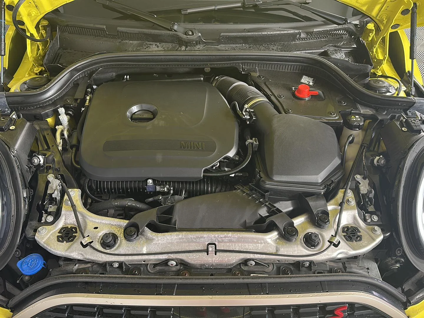 Used 2025 Sunny Side Yellow MINI Cooper S image 25