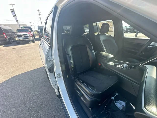 Used 2024 White Jeep Altitude X image 26