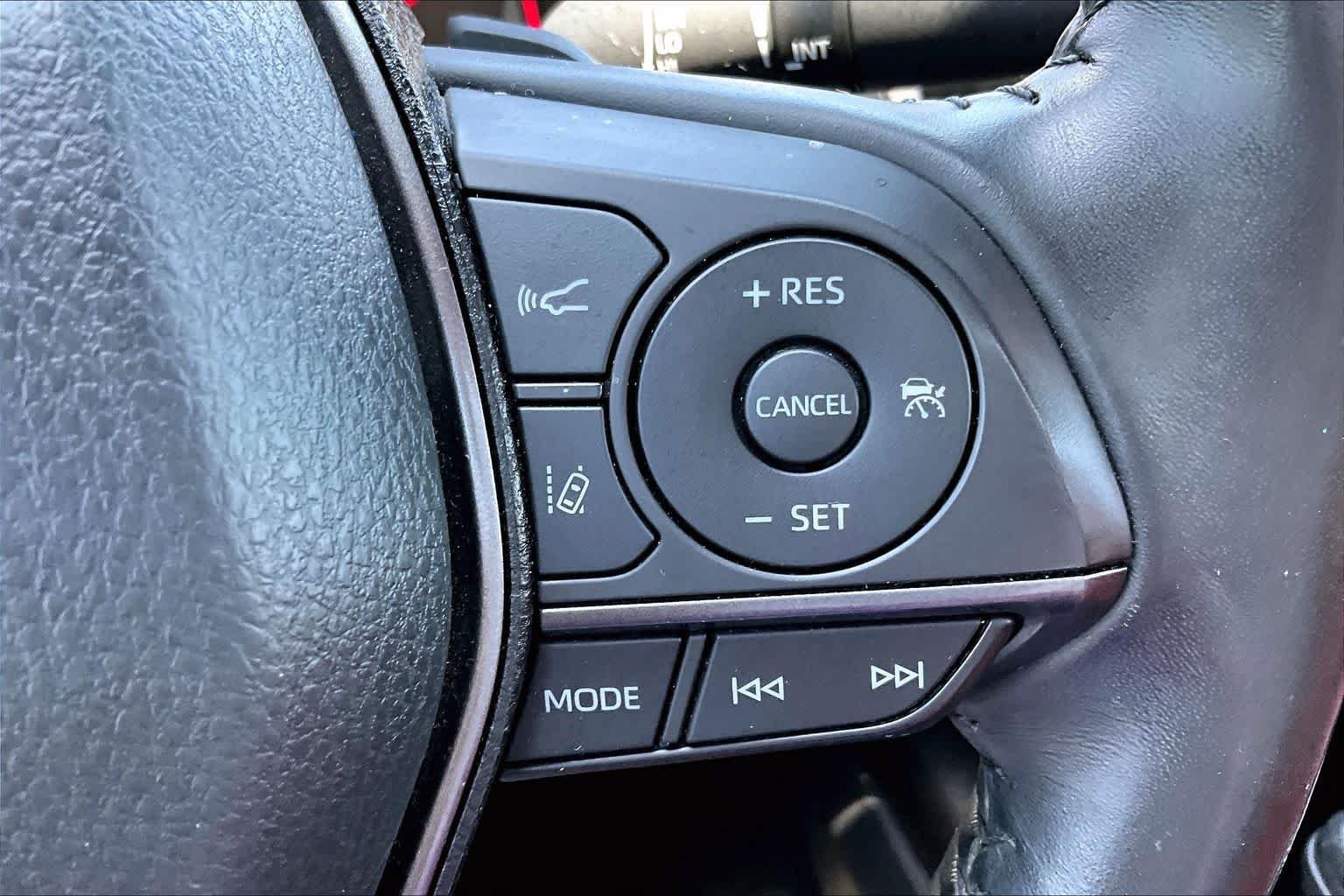 Used 2023 Wind Chill Pearl Toyota XSE image 22