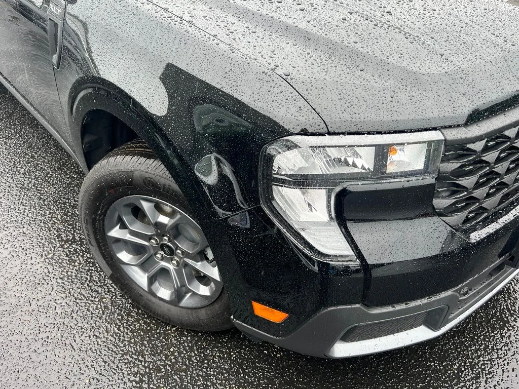 New 2026 Shadow Black Ford XLT image 2