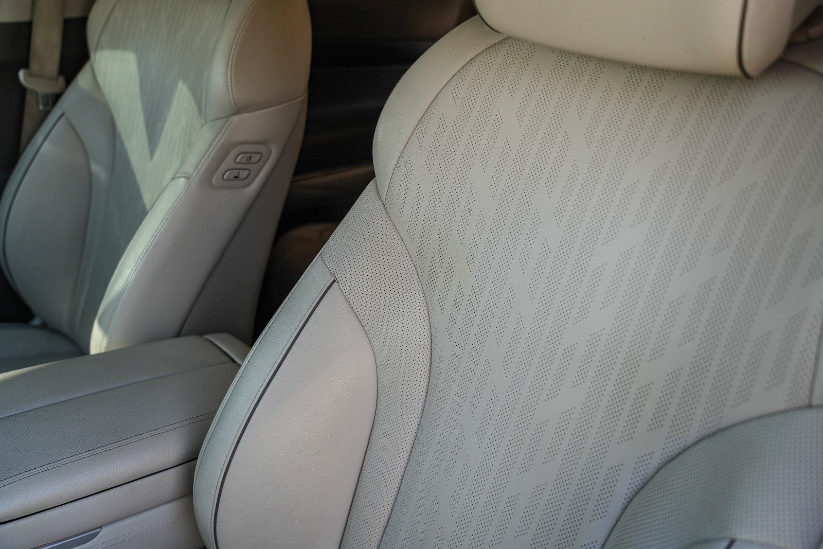 2021 GENESIS GV80 Standard - Photo 25