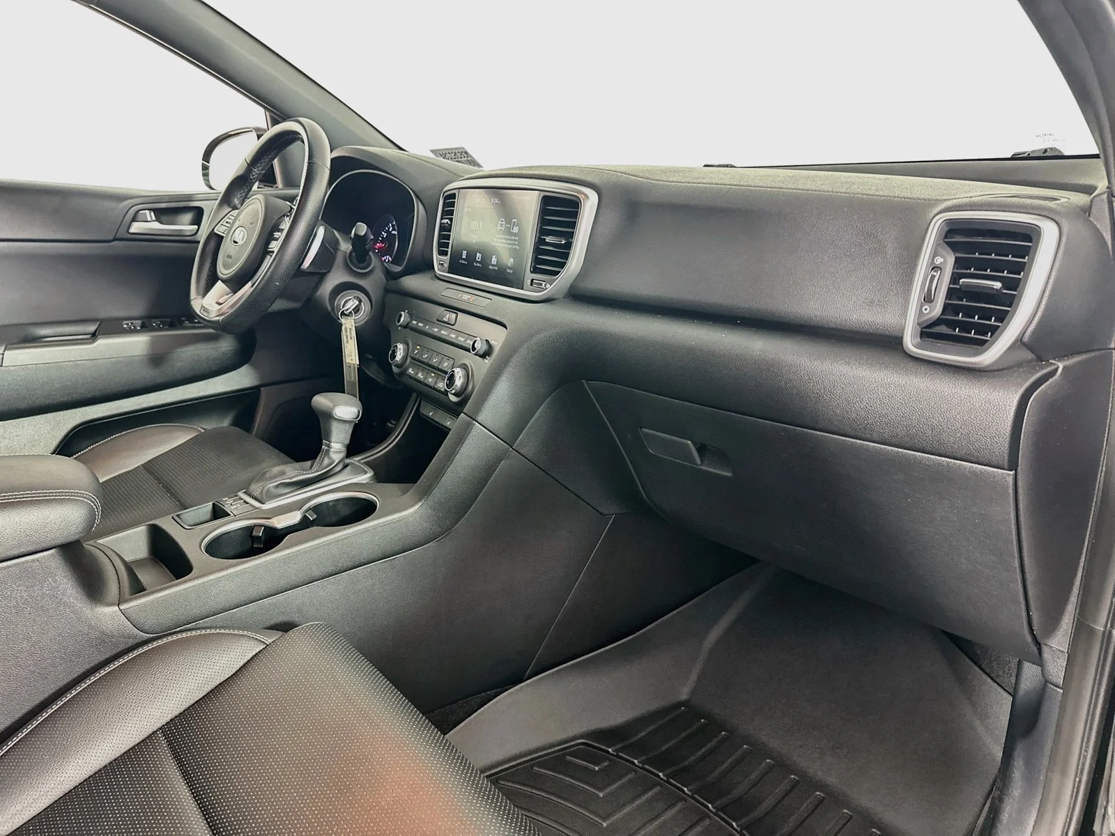 Used 2020 Black Cherry Pearl Kia S image 28