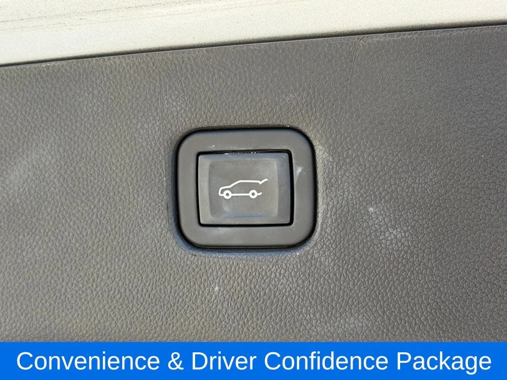 Used 2021 Silver Chevrolet LT image 15