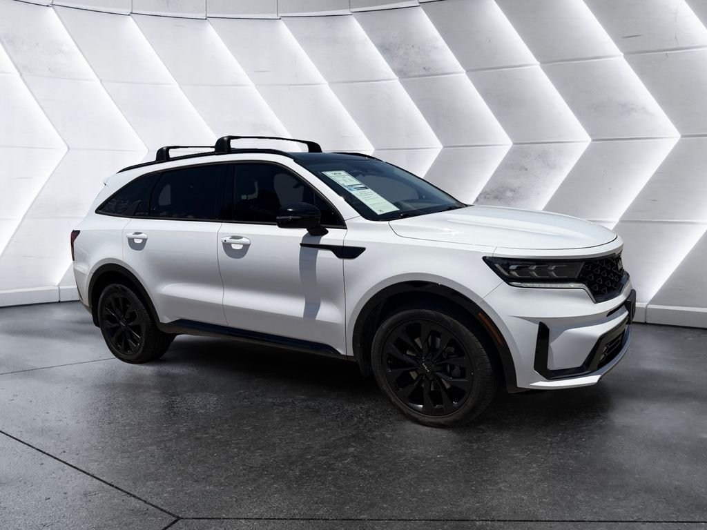 Used 2023 White Kia SX image 1