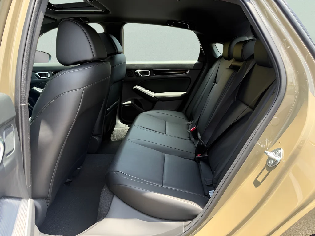 New 2026 Sand Dune Pearl Honda Sport Touring image 11