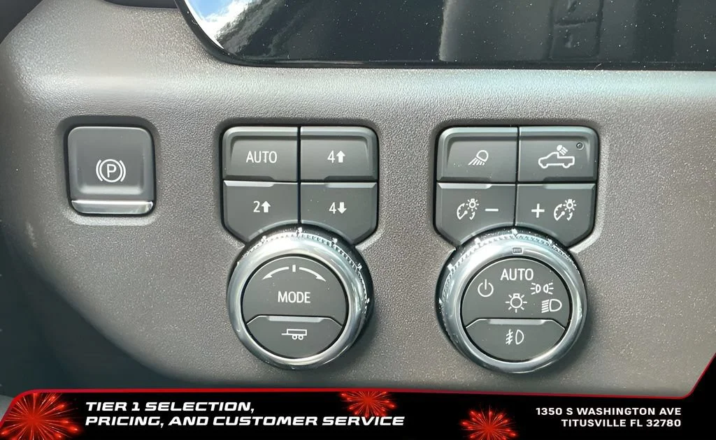 New 2026 Glacier White Tricoat GMC SLT image 49