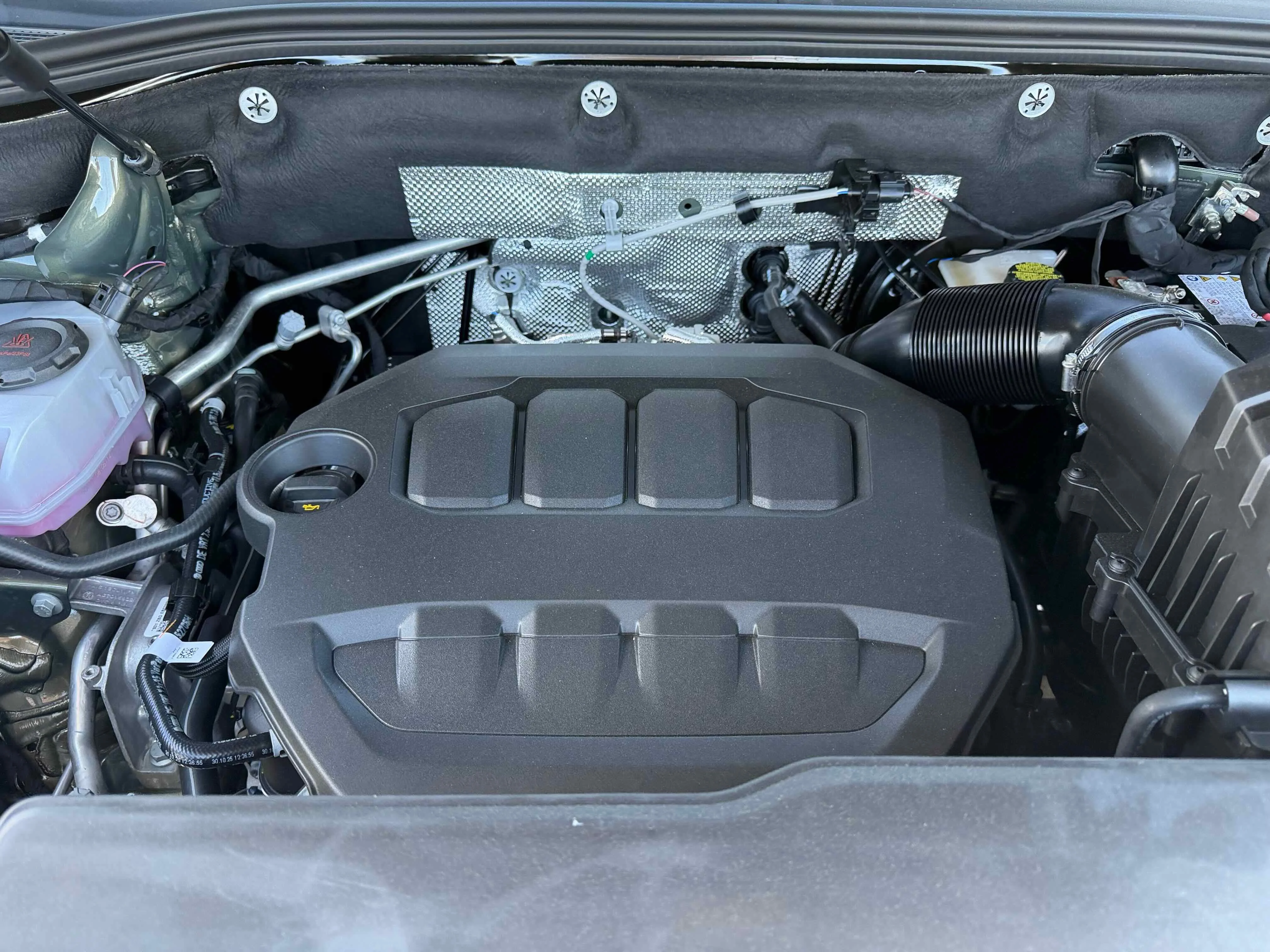 New 2026 Green Volkswagen 2.0T SE w/Technology image 31