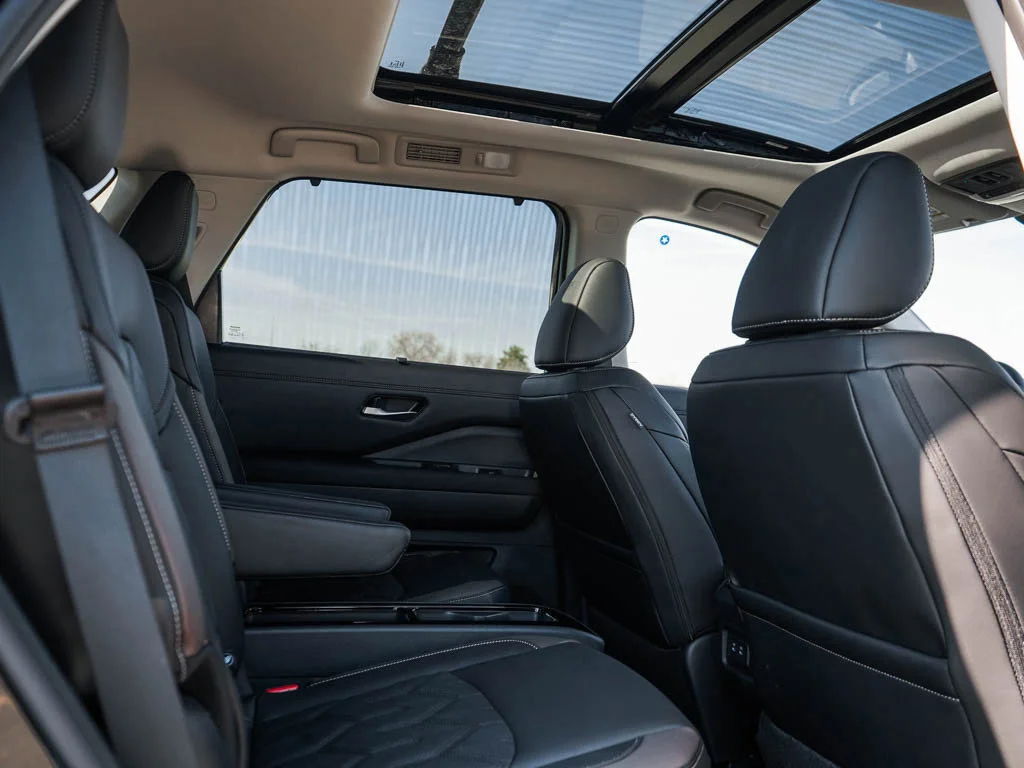 New 2026 Deep Ocean Blue Pearl Nissan Platinum image 13