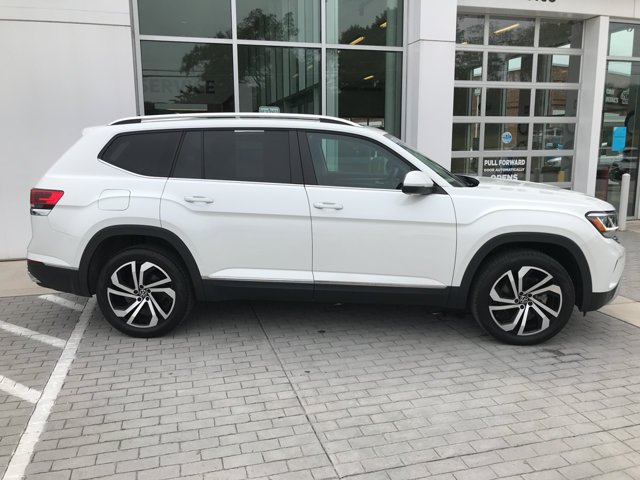 Certified Used 2023 Opal White Pearl Volkswagen 3.6L V6 SEL image 9