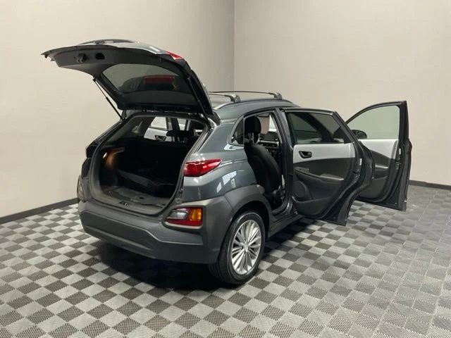 Used 2020 Gray Hyundai SEL Plus image 29