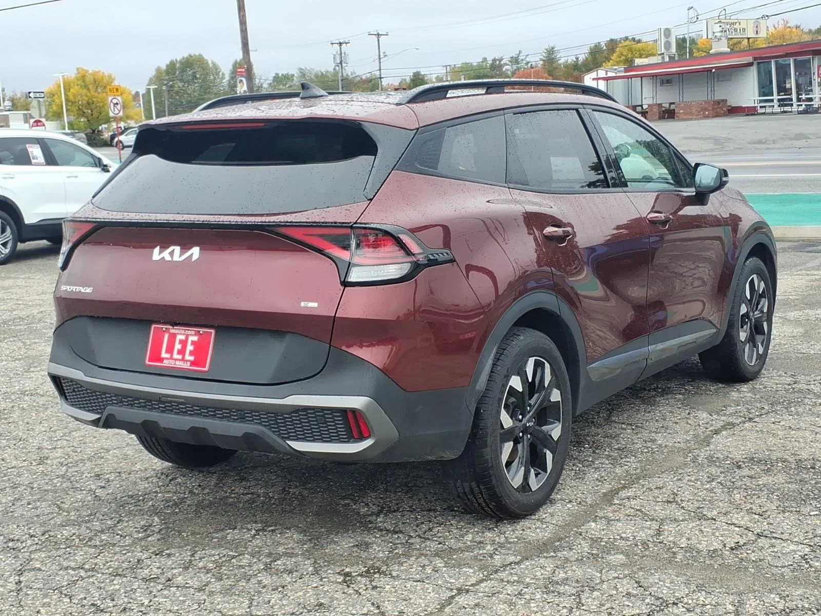 Used 2023 Red Kia X-Line image 5