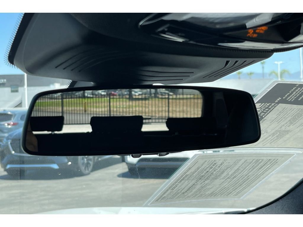 Used 2021 Alpine White BMW M40i image 26