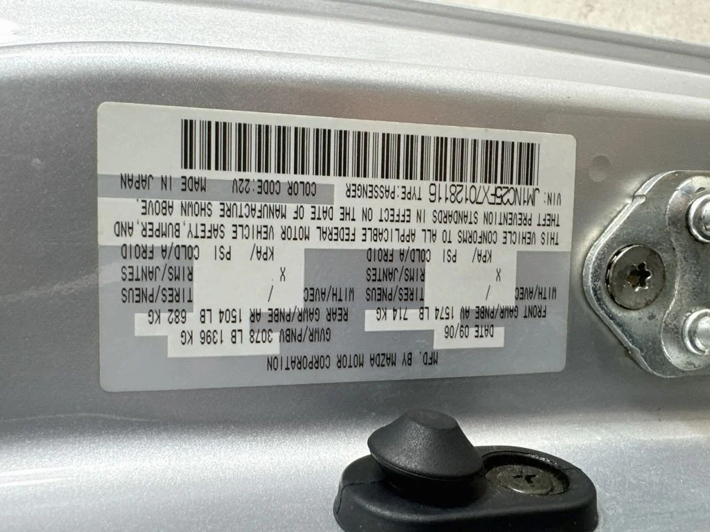 Used 2007 Silver Mazda Sport image 33