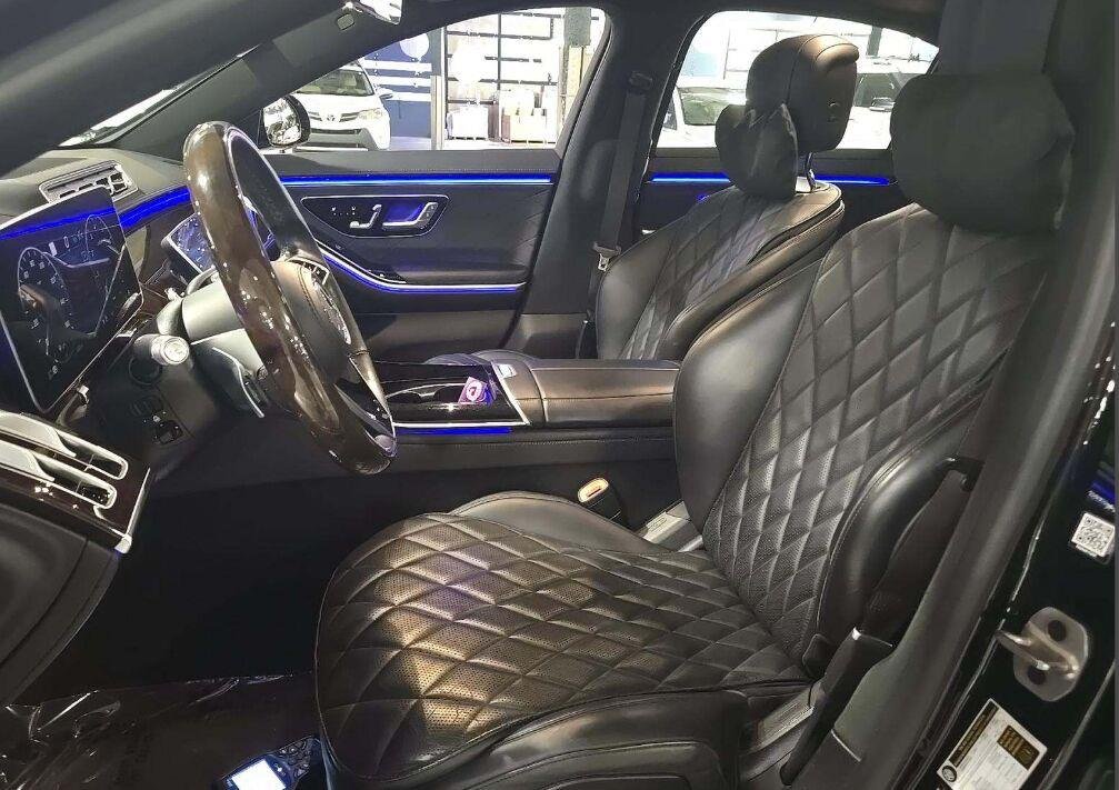 Used 2024 Black Mercedes-Benz S 580 image 3