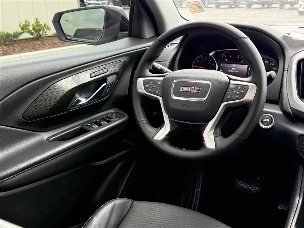 Used 2023 WHITE GMC SLT image 10