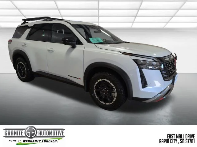 New 2026 Everest White Pearl TriCoat Nissan Rock Creek® image 7