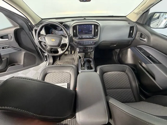 Used 2019 White Chevrolet Z71 image 19