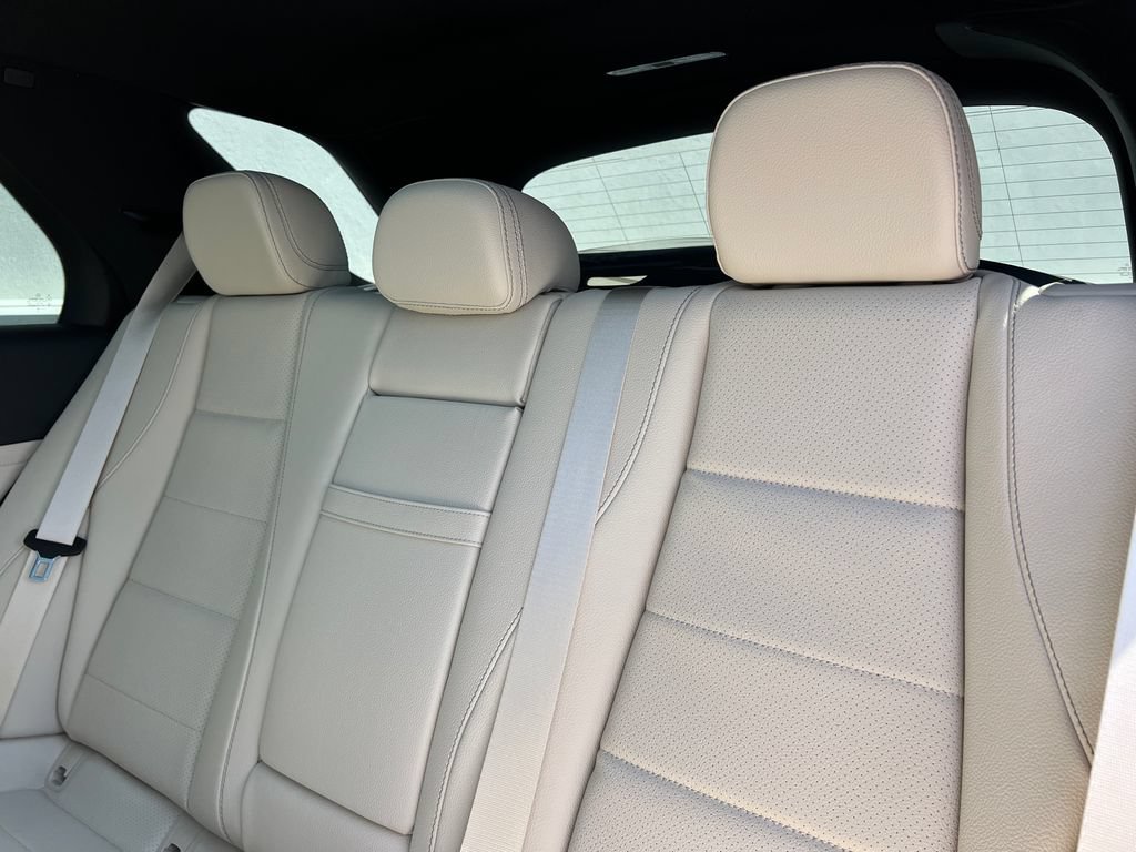 New 2026 MANUFAKTUR Ireland Mid Green Metallic Mercedes-Benz GLE 450 image 64