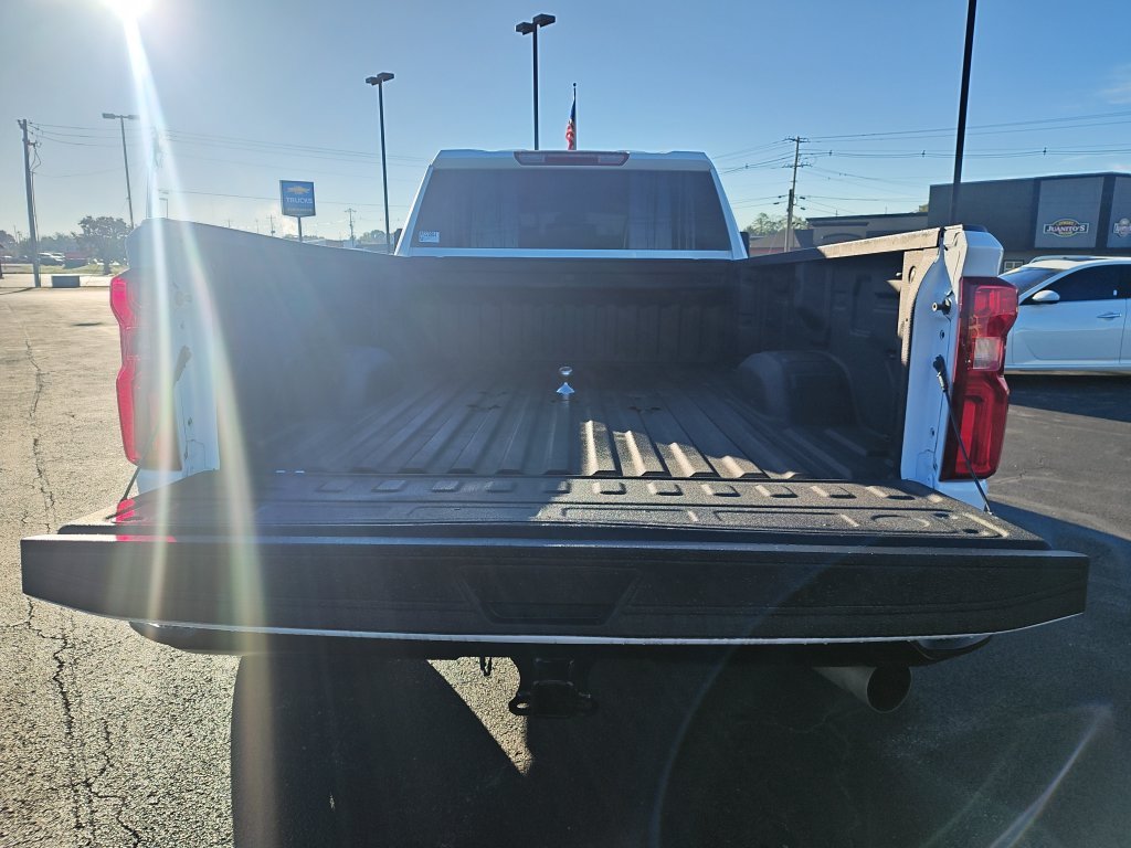 Used 2024 White Chevrolet Work Truck image 9