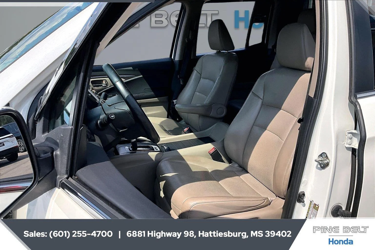 Used 2017 White Diamond Pearl Honda RTL-T image 18
