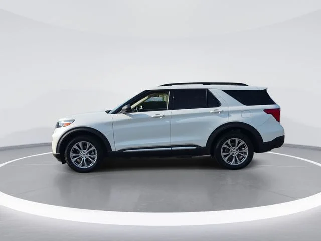 Used 2023 White Ford XLT image 5