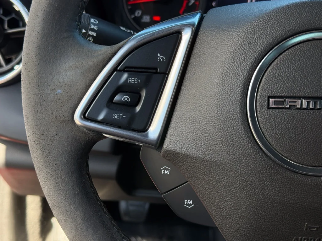 Used 2020 RED HOT Chevrolet 1LT image 23