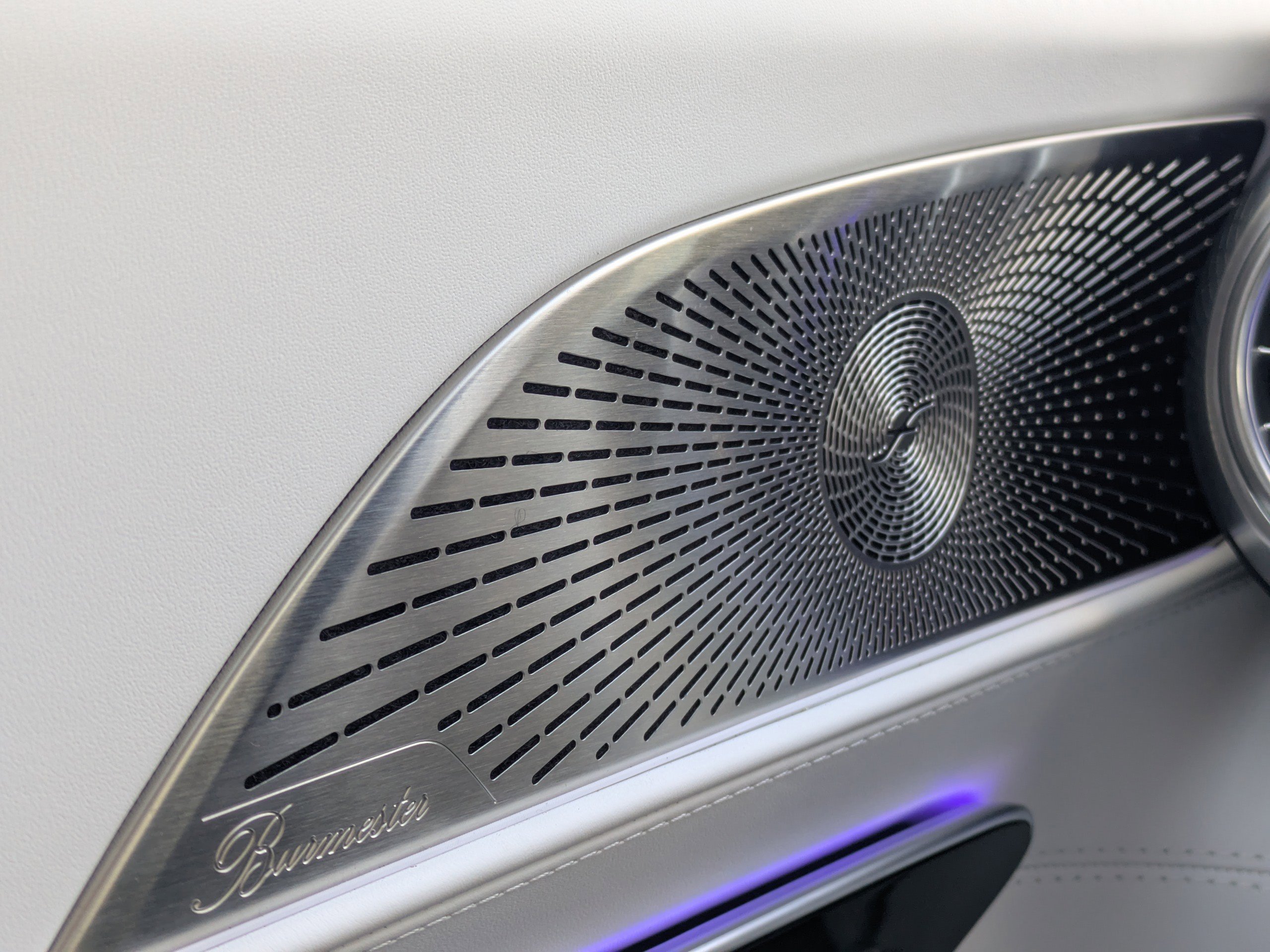 New 2026 MANUFAKTUR moonlight white magno (White Ambiance) Mercedes-Benz Maybach SL 680 Monogram Series image 51