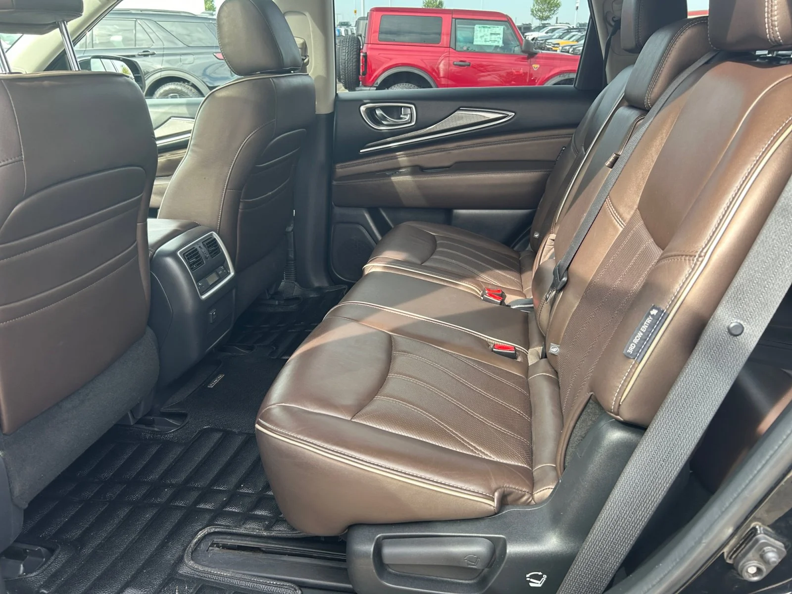 Used 2019 BLACK INFINITI PURE AWD image 19