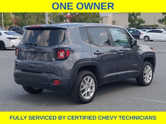 Used 2023 Gray Jeep Latitude image 6