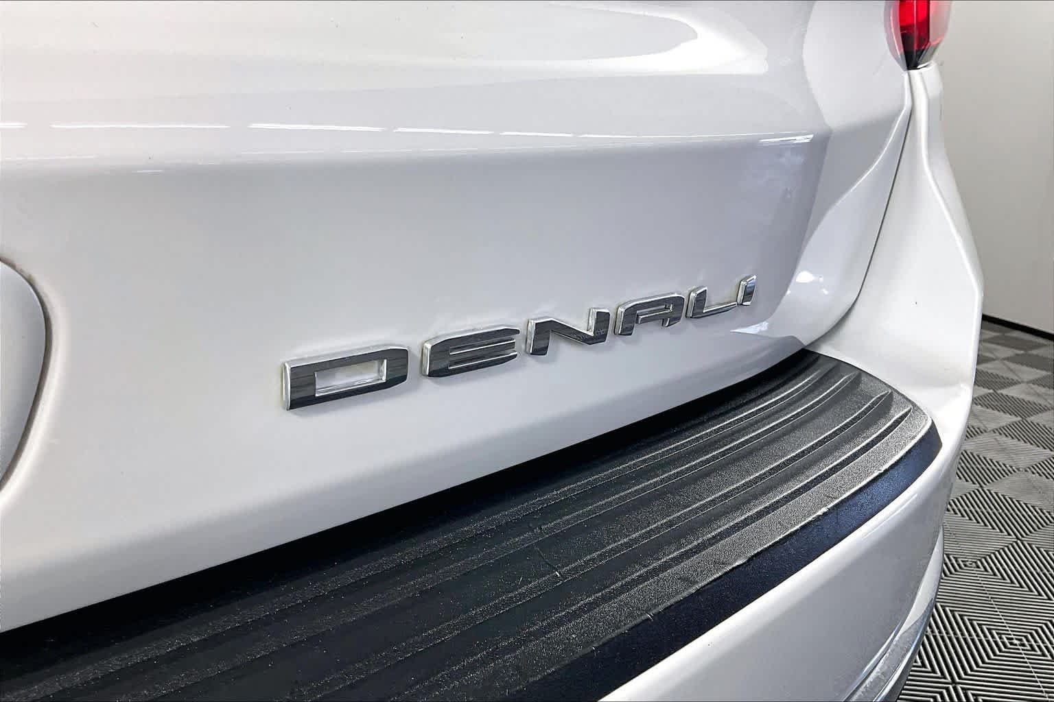 2022 GMC Yukon XL Denali - Photo 10