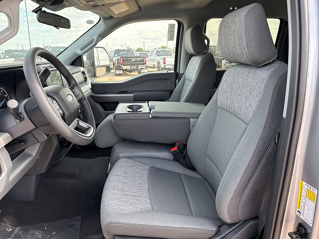 New 2026 Agate Black Metallic Ford F-250® XLT image 18