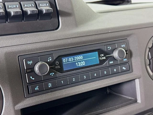 New 2026 Oxford White Ford E-350 SRW image 41