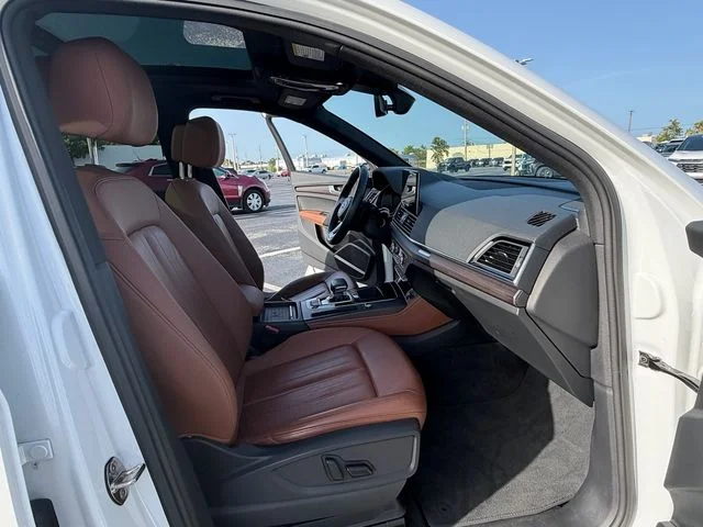 Used 2021 White Audi 45 Premium Plus image 18