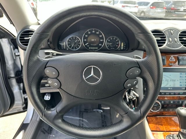 Used 2008 Gray Mercedes-Benz CLK 550 image 5