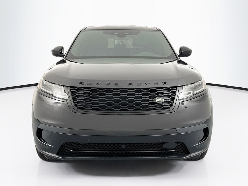 Used 2022 Black Land Rover S image 2