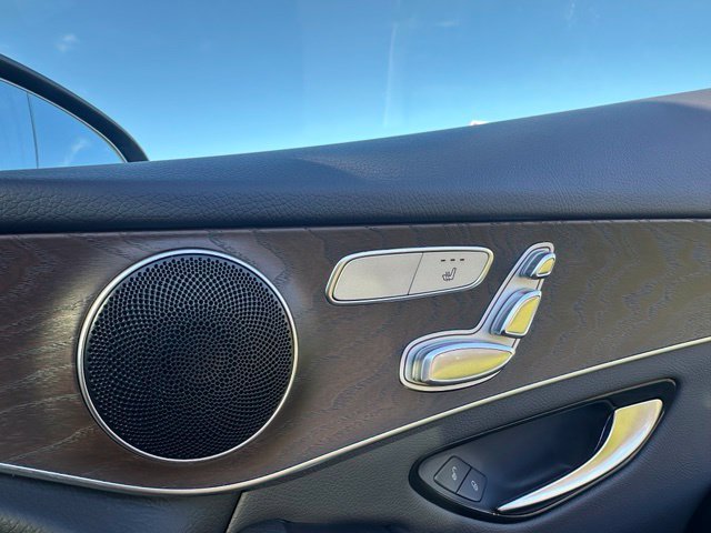 Used 2020 Gray Mercedes-Benz GLC 300 image 27