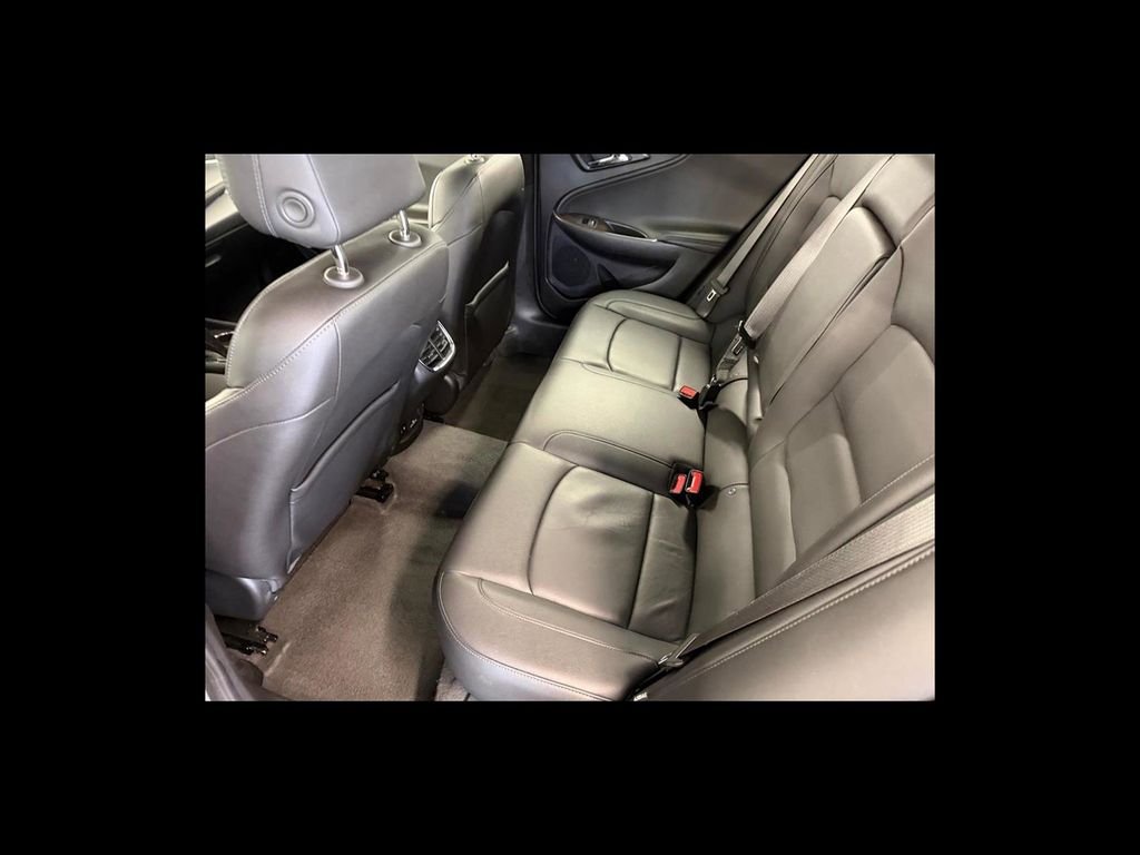 Used 2024 Gray Chevrolet LT image 17