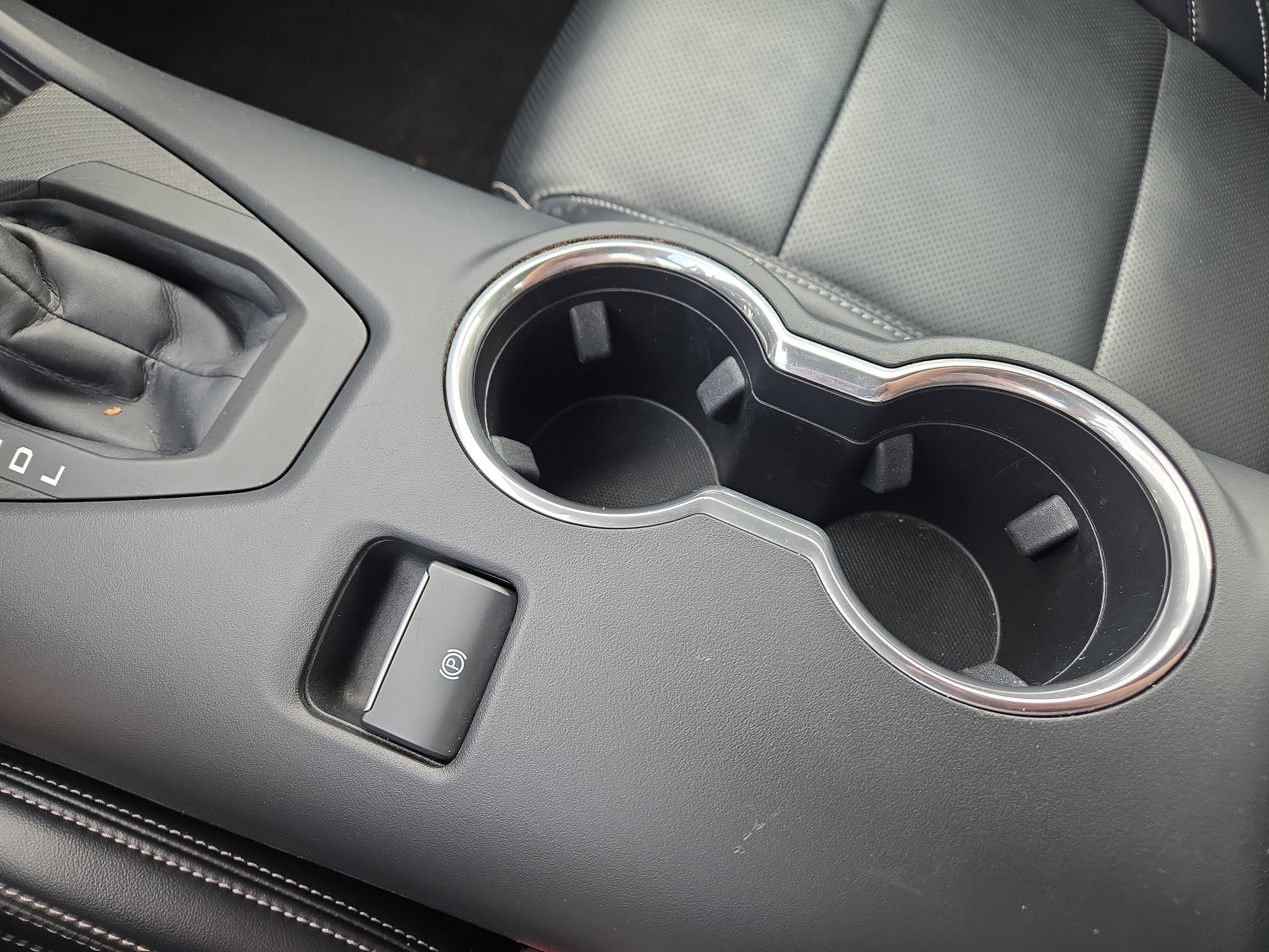 2024 Ford Mustang EcoBoost - Photo 27