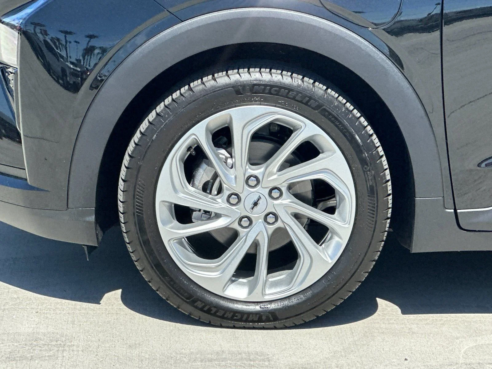2027 Chevrolet Bolt LT - Photo 26
